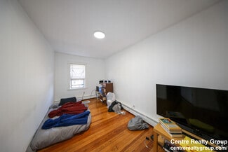 Building Photo - 17 Princeton St