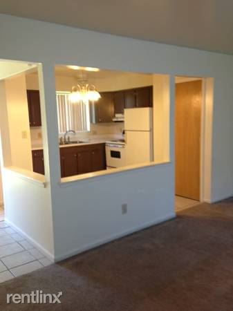 Building Photo - 3409 Stonegate Dr