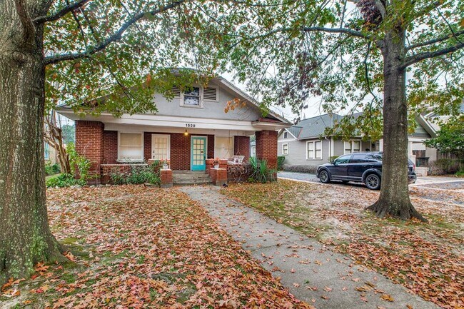 Building Photo - 1529 Heights Blvd