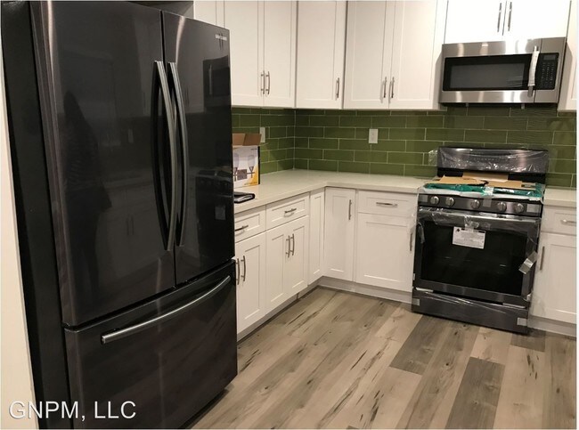 Foto del edificio - 5 br, 3 bath Apartment - 235 E 82nd St