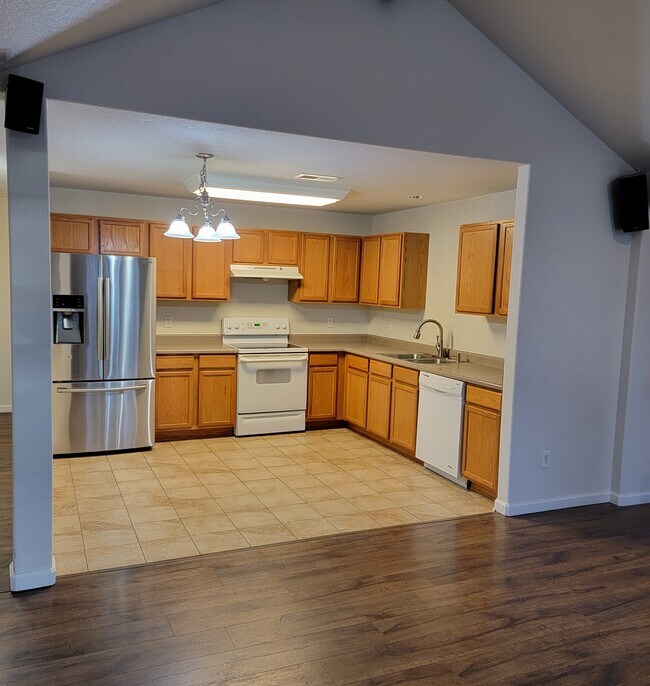 Cocina - 3776 Ponderosa Ct
