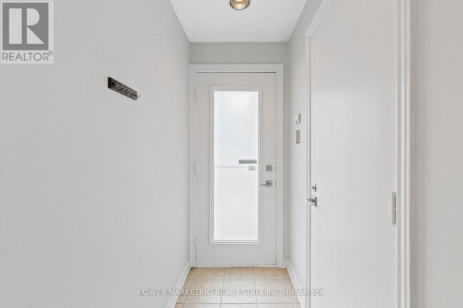 Photo du bâtiment - 1904 Summerfields Crescent