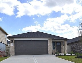 Building Photo - 4009 Bronco Sta Ln