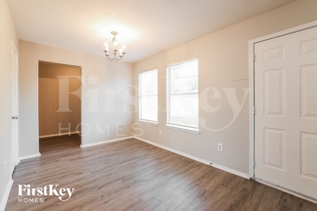 Foto del edificio - 7507 Kennemer Dr