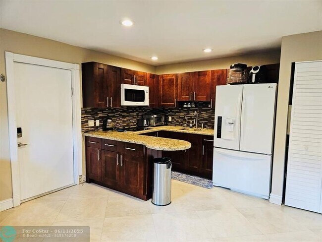 Foto del edificio - 1650 SW 117th Ave