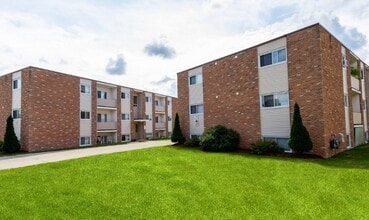 Building Photo - Kortright Apartments