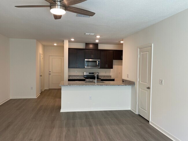 Foto del edificio - 2358 Carrabelle Wy