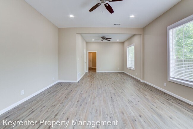 Building Photo - 2 br, 1 bath House - 212 N Wewoka Ave