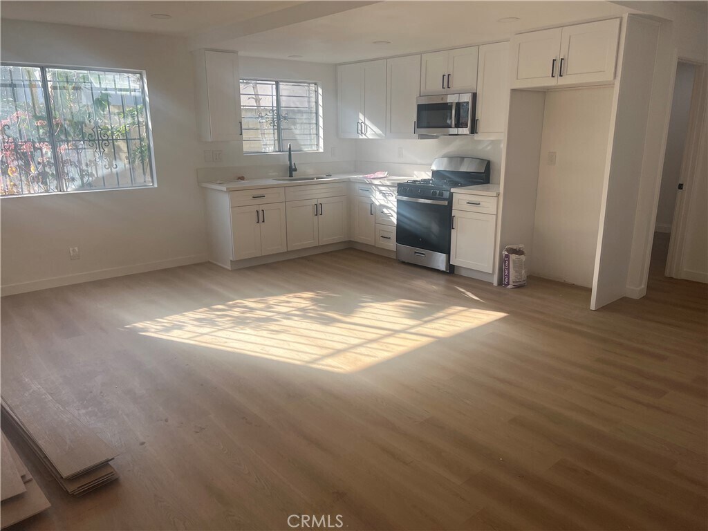 Foto principal - 1141 N Berendo St