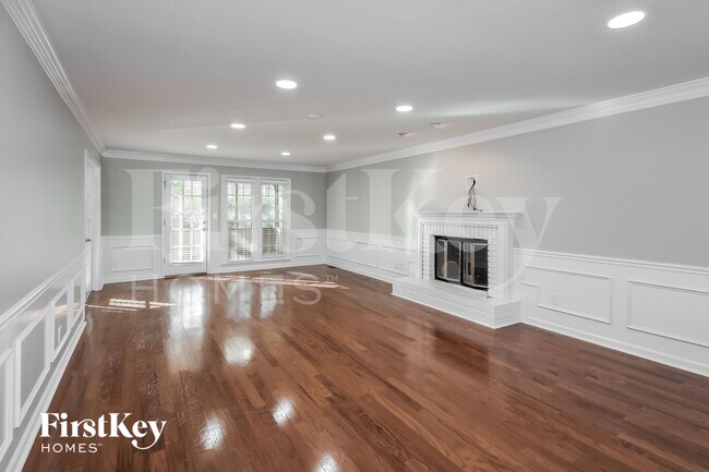 Foto del edificio - 3601 Robinson Walk Dr