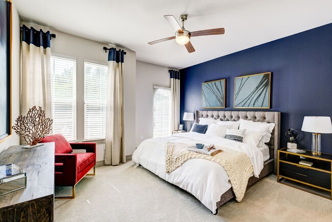 Building Photo - 1211 Caroline-449.4