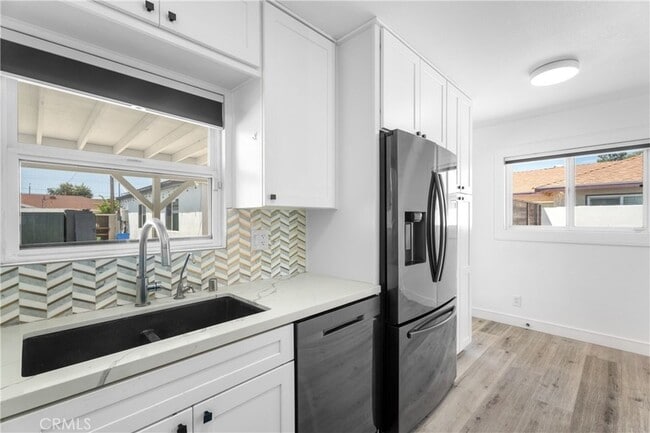 Building Photo - 8552 Marylee Dr