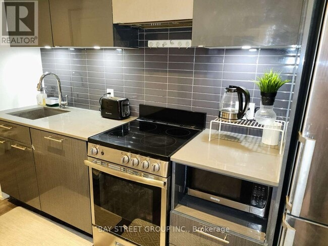 Photo du bâtiment - 251 Jarvis St