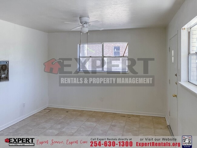 Building Photo - 1705 Mulford St