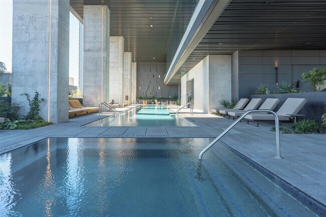 Foto del edificio - 610 Davis St