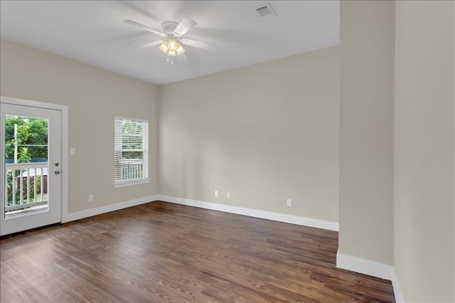 Foto del edificio - 327 N Woods St