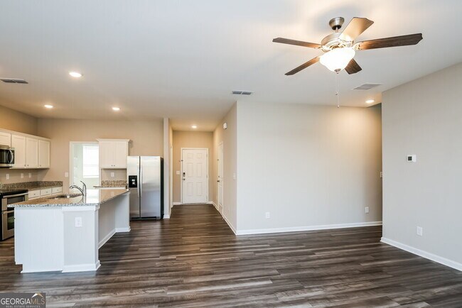 Building Photo - 921 Feldman Chase