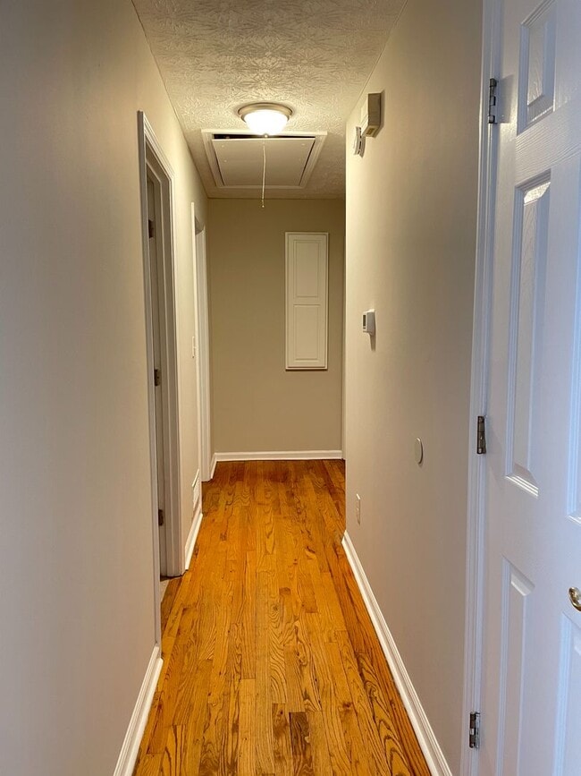Building Photo - 4 Bedroom/3 Bath house in Acworth