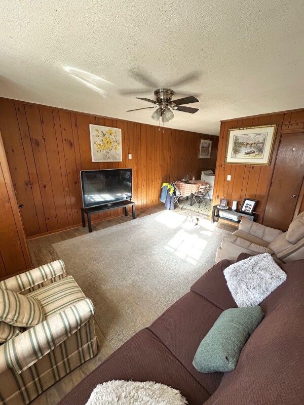 Building Photo - 3362-3362 Normandy Park Rd