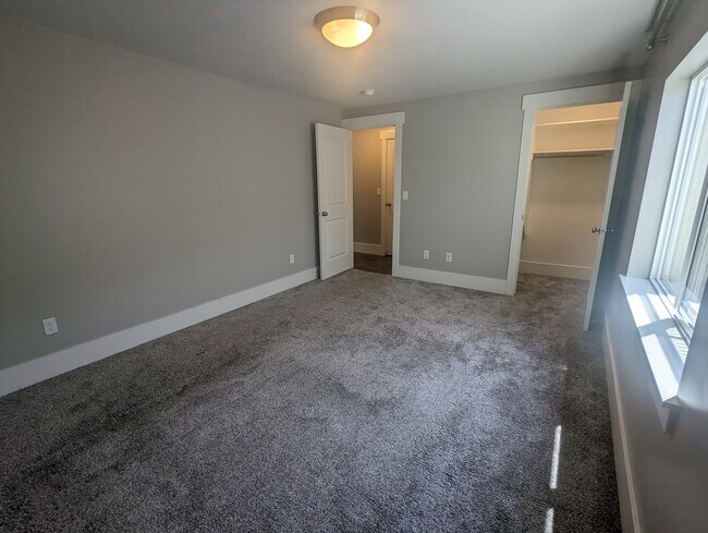 Dormitorio principal - 254 S. 1000 E. Unit B