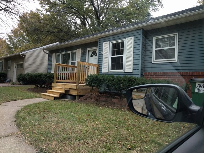 Building Photo - 5400 Sherwood Dr.