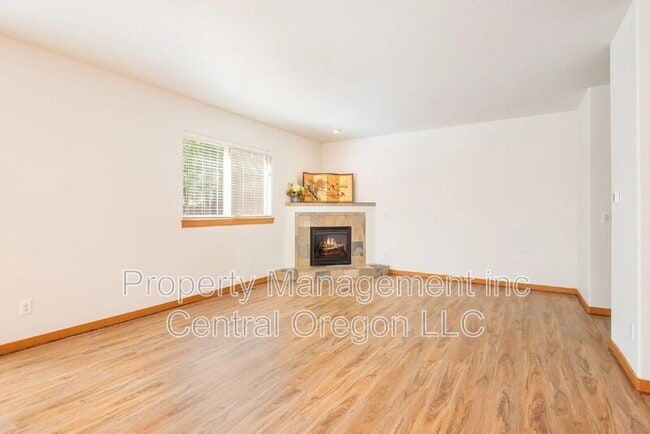 Building Photo - 20269 Knightsbridge Pl
