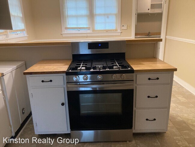Building Photo - 3 br, 1.5 bath House - 1001 Clifton Terrace