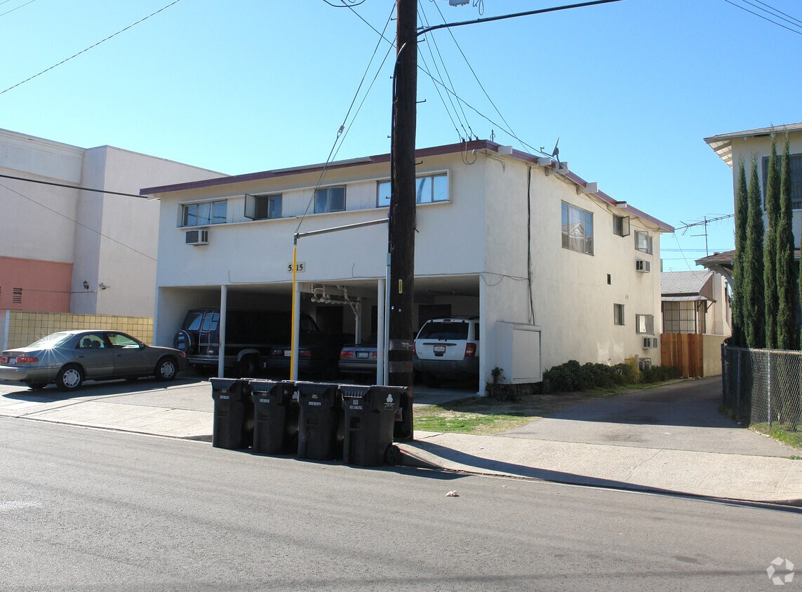 Foto del edificio - 5215 Auckland Ave