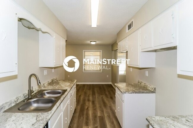 Building Photo - 3 Bedroom Pet-Friendly Home in memphis, TN...