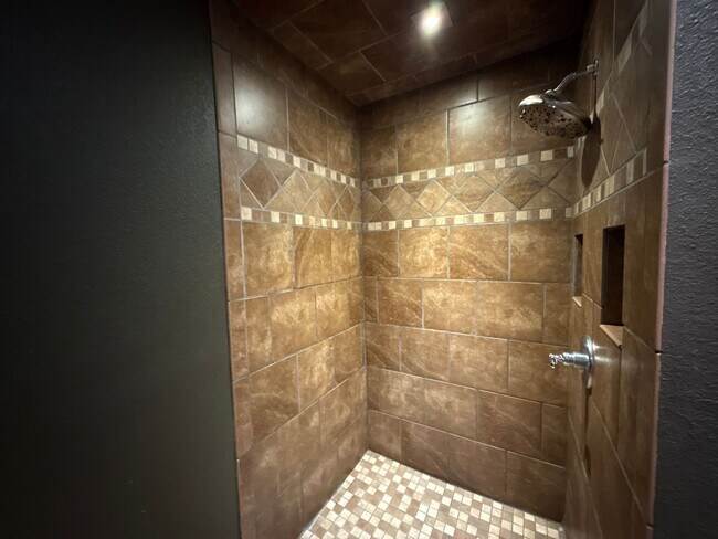Foto del edificio - 204 N 57th St