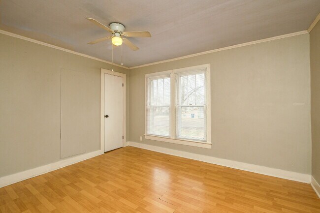 Foto del edificio - "Spacious 4-Bed Family Haven with 2.5 Baths in Charming Martin, TN – Your Next Home Awaits!"