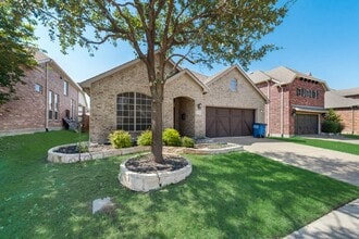 Building Photo - 2900 N Umberland Dr