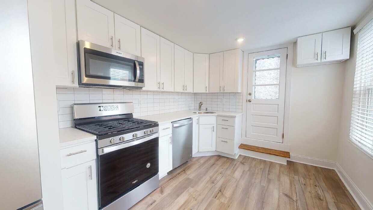 Primary Photo - 1142 Tasker St