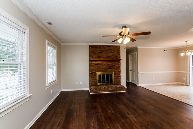 Building Photo - 2515 Haybrook Ln