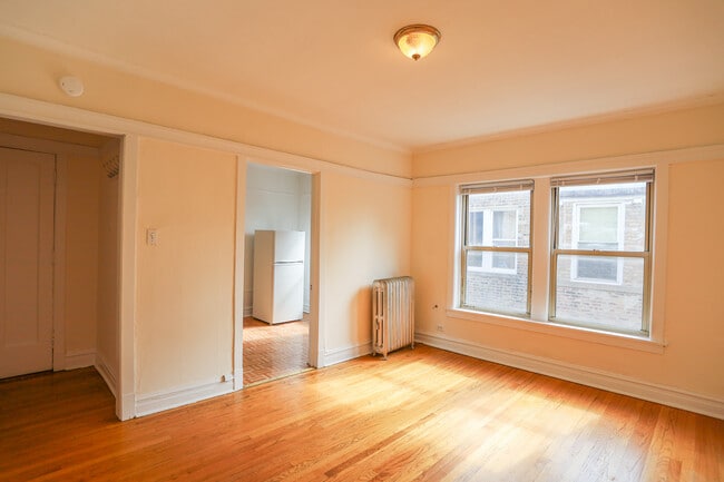 Foto del edificio - 3349 W Ainslie St