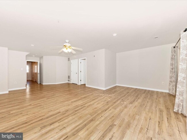 Foto del edificio - 2103 Paxton Terrace