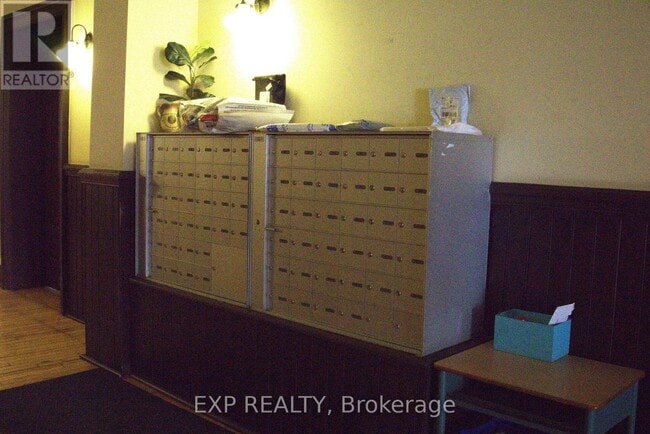 Building Photo - 200 Stinson St