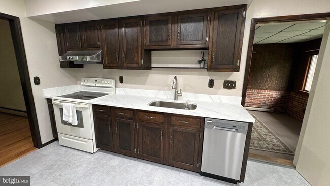 Foto del edificio - 5157 Bonnie Acres Dr