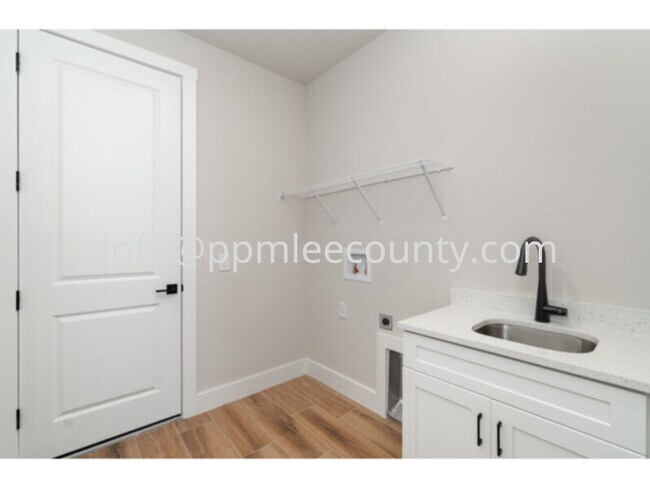 Building Photo - Brand new 4 bedroom 2 bath 3 car garage pool home in South Gulf Cove