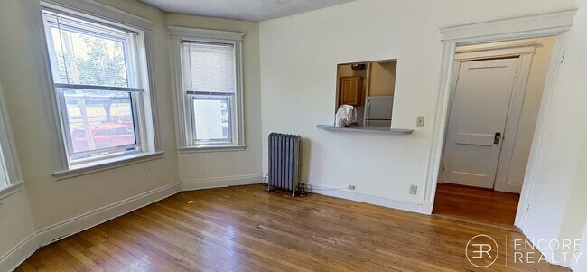 Building Photo - 111 Park Dr