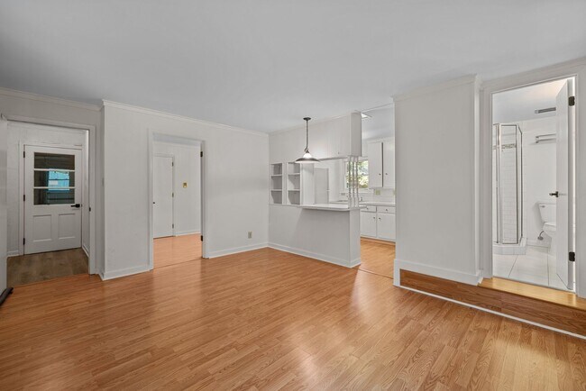 Foto del edificio - Charming 1 Bedroom Home near Duke University