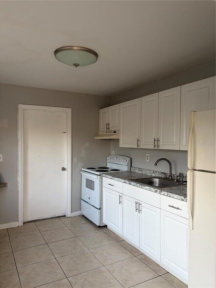 Foto del edificio - 5793 Oleander Dr