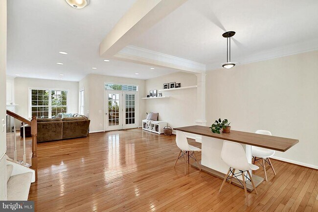 Foto del edificio - 4035 Timber Oak Trl