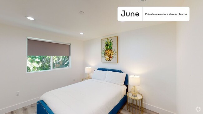 Building Photo - Private bedroom in 4 bed/3 bath Home