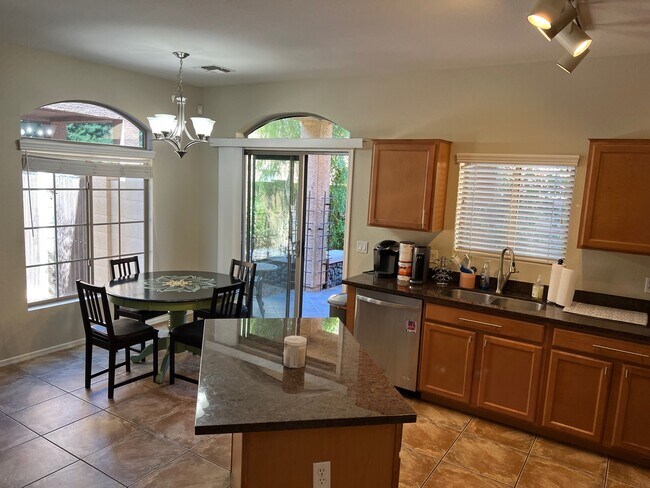 Kitchen / Dining - 2402 E 5th St