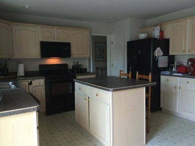 Foto del edificio - 560 Forest Hill Dr