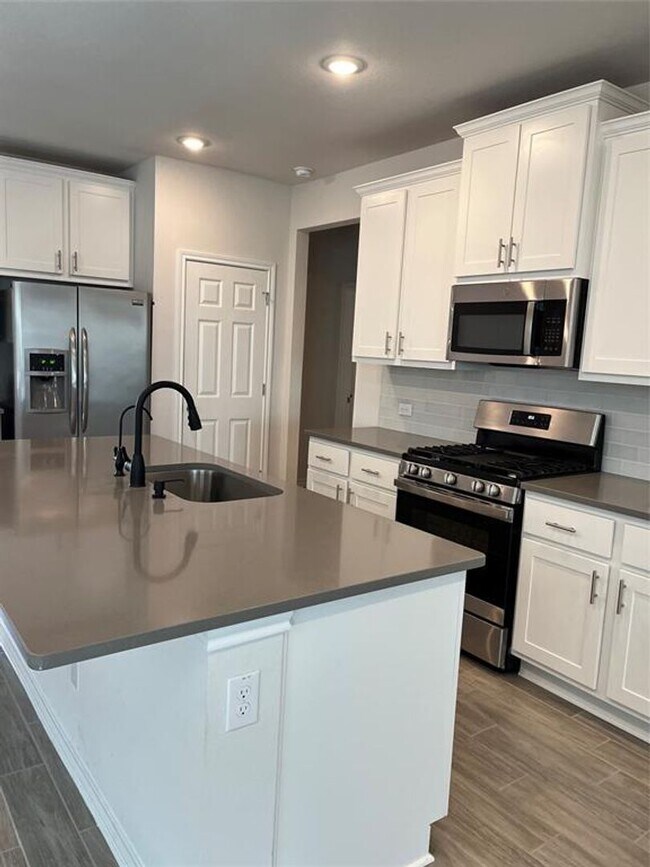 Building Photo - Perfect 3-Bedroom Home Available for Rent in Buda