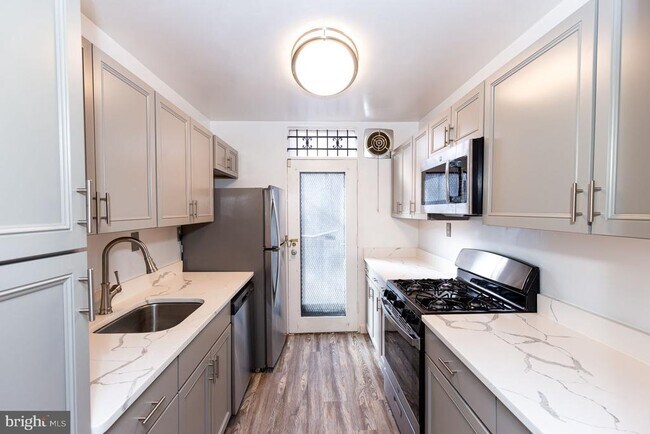 Foto del edificio - 204 M St SW