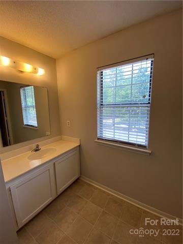Foto del edificio - 3312 Heathstead Place