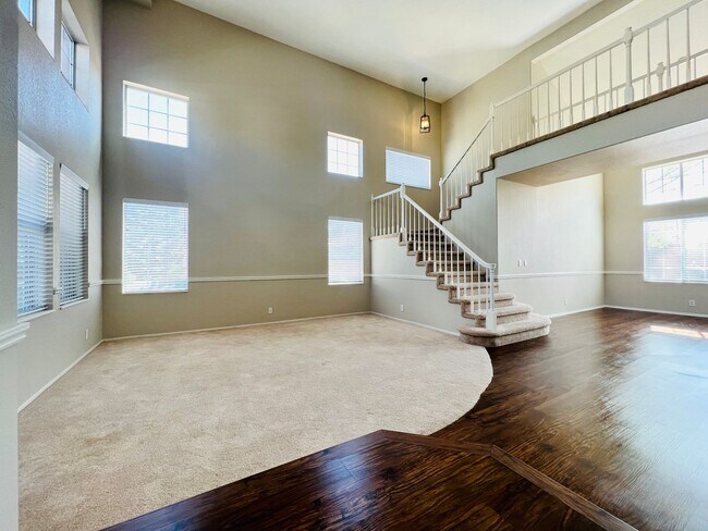 Building Photo - 3,157 sq ft. 3 bedroom home in Desert Shores!